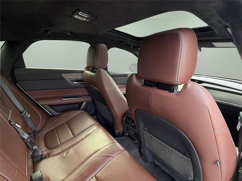 Used 2019 Jaguar XF S AWD/4WD image 22