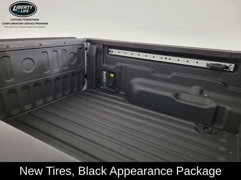 Used 2024 Ford Maverick Lariat w/ Black Appearance Package FWD image 16