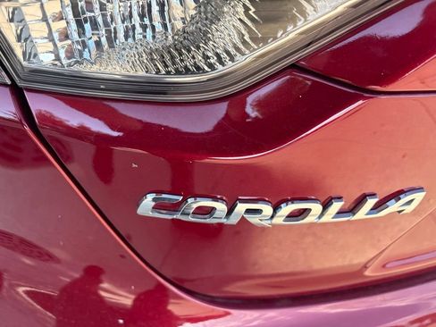 Used 2025 Toyota Corolla LE FWD image 23