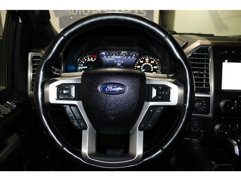 Used 2017 Ford F150 Platinum w/ Equipment Group 701A Luxury image 27