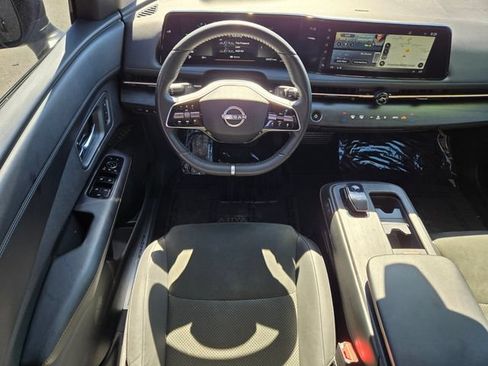Used 2024 Nissan Ariya AWD image 14
