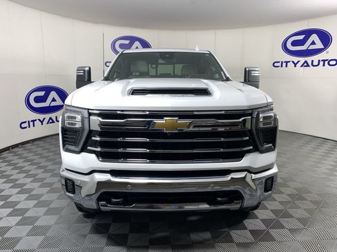 Used 2024 Chevrolet Silverado 2500 LTZ w/ LTZ Convenience Package AWD/4WD image 7