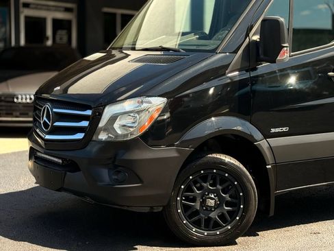 Used 2015 Mercedes-Benz Sprinter 3500 image 3
