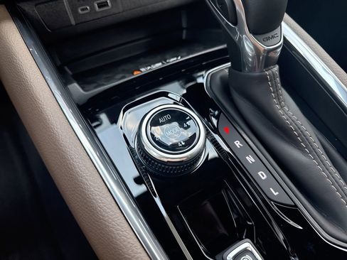 New 2026 GMC Canyon Denali image 25