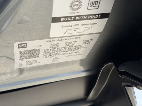 Certified 2024 Cadillac Lyriq Luxury AWD/4WD image 31