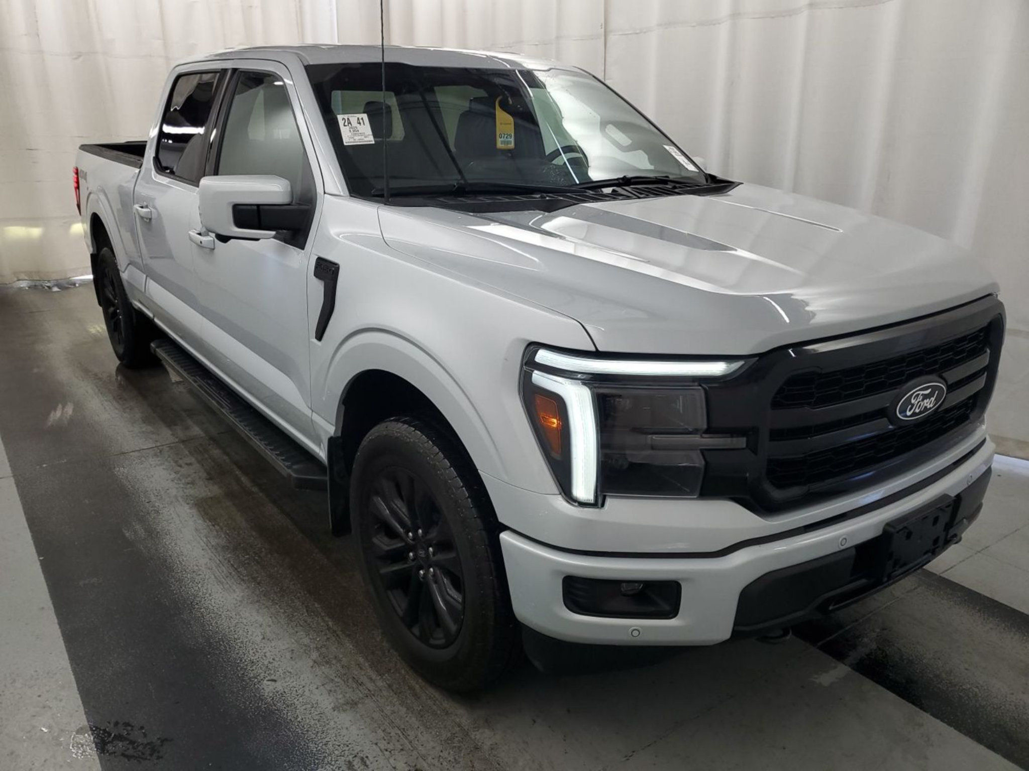 Used 2025 Ford F150 Lariat AWD/4WD image 4