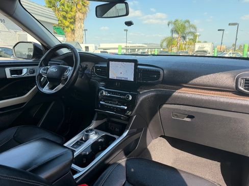 Used 2021 Ford Explorer Limited w/ Equipment Group 301A image 25