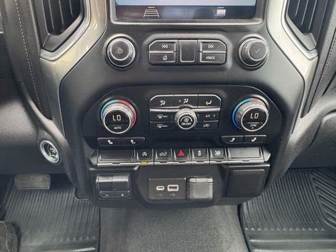 Used 2021 Chevrolet Silverado 1500 LT w/ Bed Protection Package AWD/4WD image 21