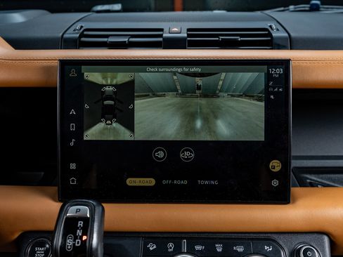 Used 2023 Land Rover Defender 110 X image 21