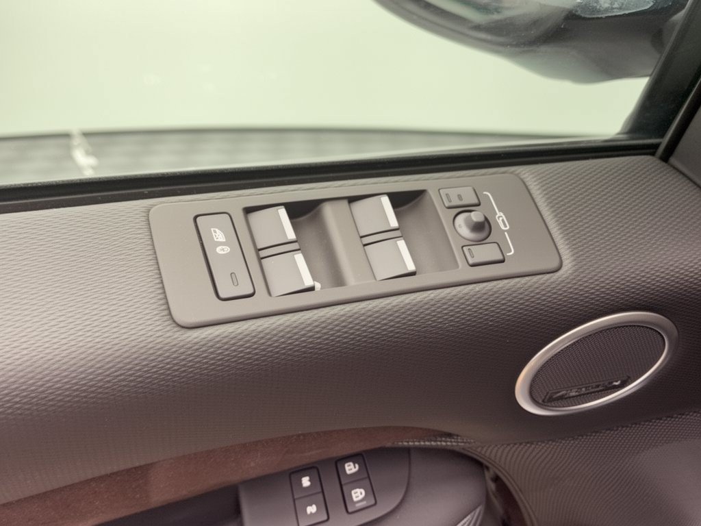 New 2026 Land Rover Discovery Dynamic SE AWD/4WD image 15