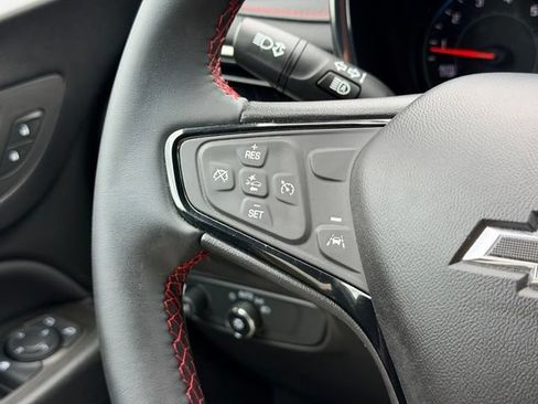Used 2023 Chevrolet Equinox RS w/ LPO, Floor Liner Package FWD image 11