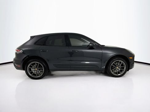 Certified 2025 Porsche Macan AWD/4WD image 8