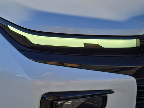 New 2026 Chevrolet Traverse LT image 16