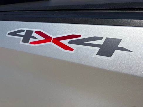 Used 2019 Chevrolet Silverado 1500 LTZ w/ LTZ Plus Package AWD/4WD image 15