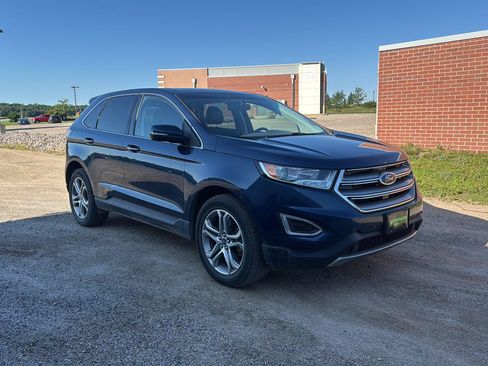 Used 2017 Ford Edge Titanium w/ Technology Package AWD/4WD image 2