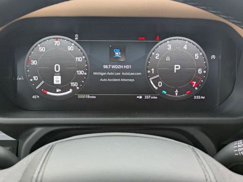 New 2026 Land Rover Defender 110 V8 image 8