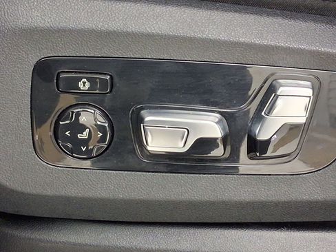 Certified 2024 BMW X7 xDrive40i w/ Parking Assistance Package AWD/4WD image 13