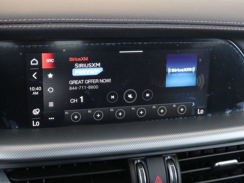 New 2025 Alfa Romeo Stelvio Sprint AWD/4WD image 12