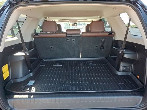 Used 2024 Toyota 4Runner Limited AWD/4WD image 28