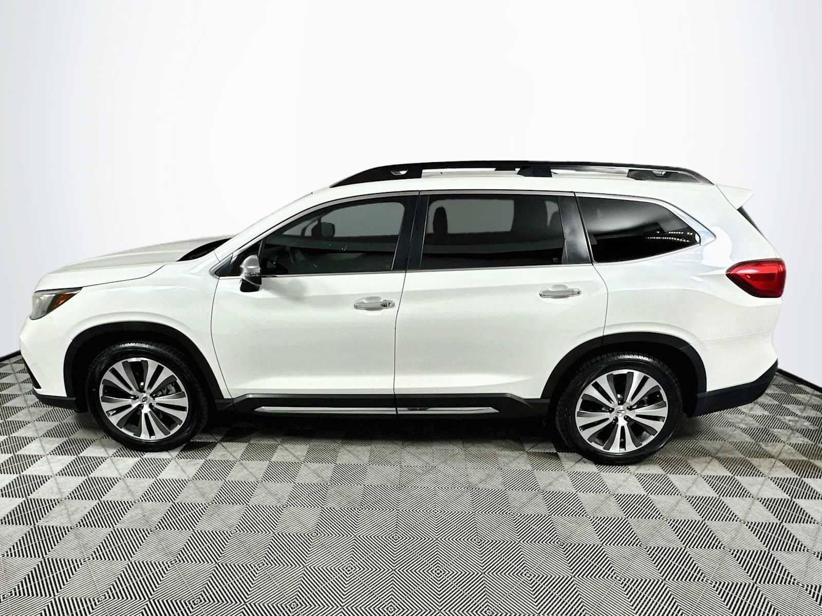 Used 2019 Subaru Ascent Touring AWD/4WD image 4