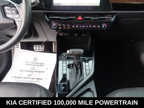 Certified 2025 Kia Niro EX Touring FWD image 13
