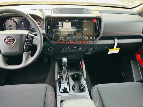 New 2026 Nissan Frontier PRO-4X w/ Pro-4x Convenience Package image 13