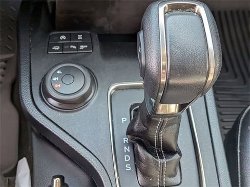 Used 2020 Ford Ranger Lariat w/ Equipment Group 501A Mid image 25