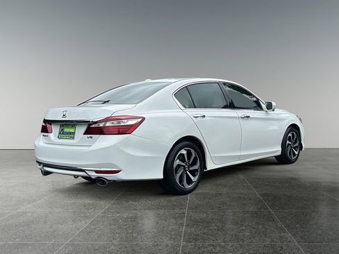 Used 2017 Honda Accord EX-L image 7