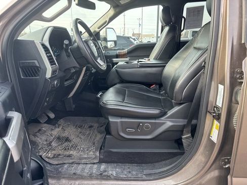 Used 2018 Ford F150 Lariat image 12