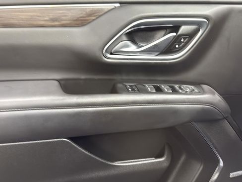 Used 2022 Chevrolet Tahoe Z71 w/ Z71 Off-Road Package image 12