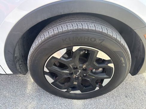 Used 2024 Kia Sorento S w/ Panoramic Sunroof Package image 20