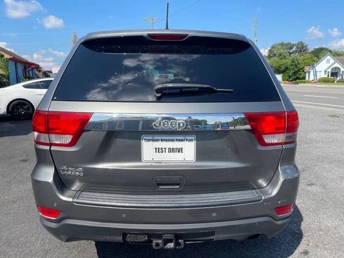 Used 2012 Jeep Grand Cherokee Laredo AWD/4WD image 6