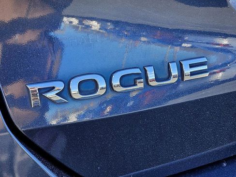 Used 2016 Nissan Rogue SL w/ SL Premium Package image 12