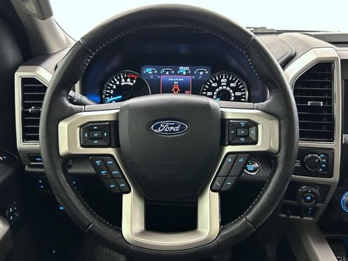 Used 2020 Ford F150 Lariat w/ Equipment Group 502A Luxury AWD/4WD image 11