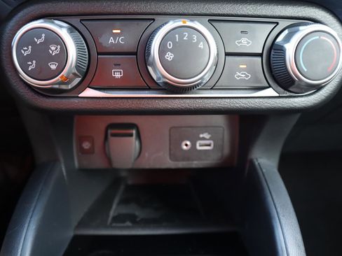 Certified 2024 Nissan Versa SV w/ Trunk Package image 26