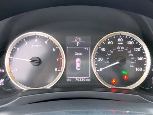 Used 2015 Lexus IS 350 w/ Navigation System Package RWD image 23