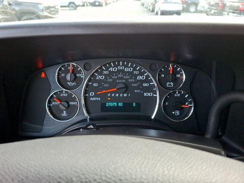 Used 2024 Chevrolet Express 3500 LT w/ LT Preferred Equipment Group RWD image 21