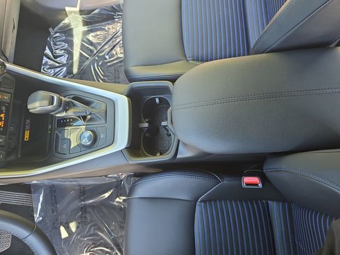 Used 2023 Toyota RAV4 XSE AWD/4WD image 22