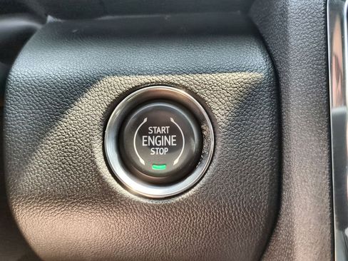 New 2025 GMC Acadia Elevation image 17