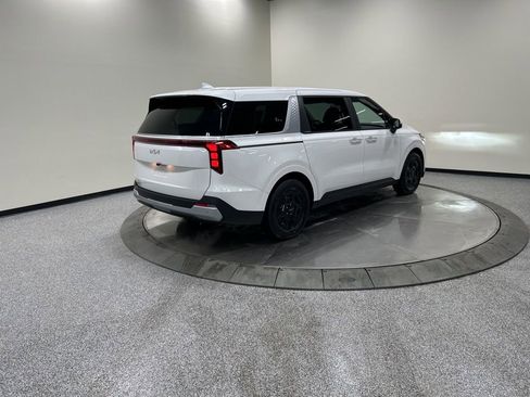 New 2026 Kia Carnival image 5