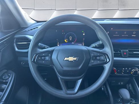 Used 2025 Chevrolet TrailBlazer LT image 9
