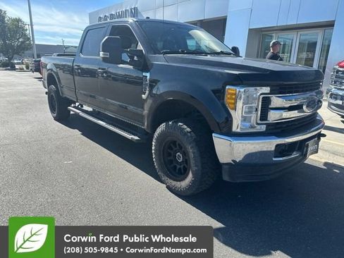 Used 2017 Ford F250 XLT w/ Snow Plow Prep Package AWD/4WD image 1
