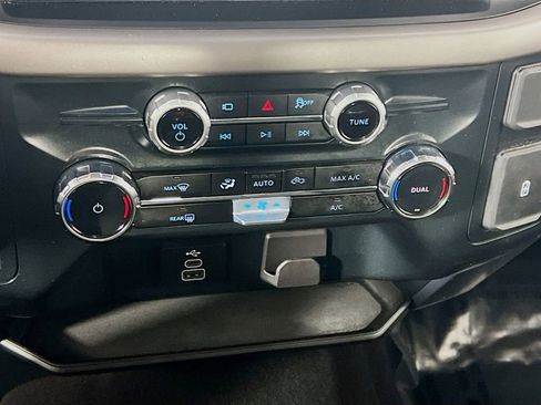 Used 2025 Ford F150 XLT w/ Equipment Group 301A Standard image 15