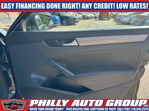 Used 2015 Volkswagen Passat 1.8T SE FWD image 17