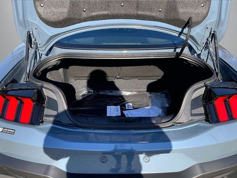 Used 2024 Ford Mustang Premium image 25