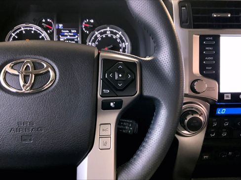 Used 2022 Toyota 4Runner Limited AWD/4WD image 24