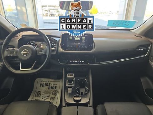 Used 2023 Nissan Rogue SL w/ SL Premium Package image 12