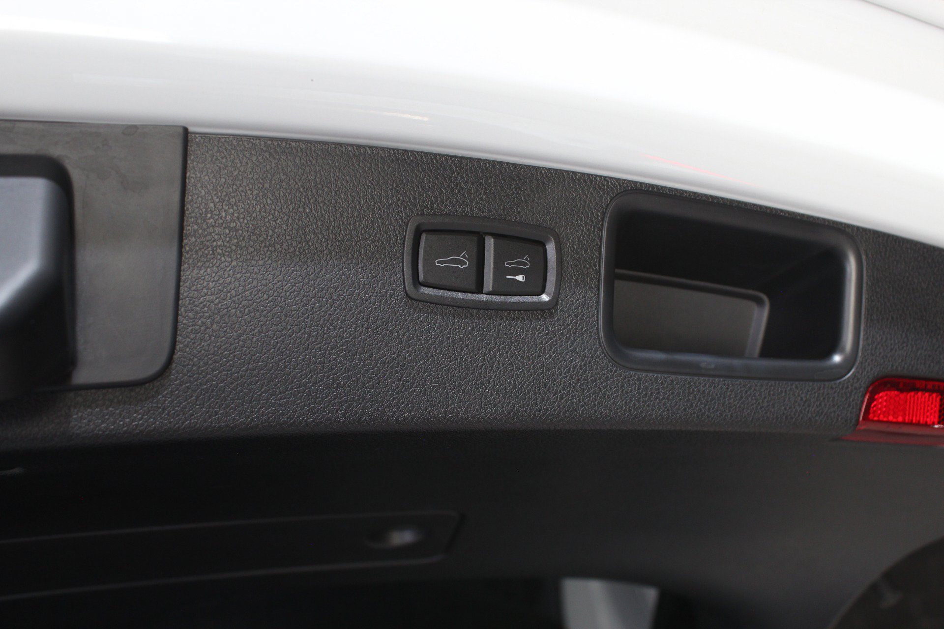 Used 2022 Porsche Macan S AWD/4WD image 80
