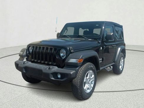 Used 2020 Jeep Wrangler Sport AWD/4WD image 3