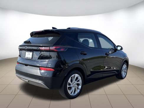 Used 2023 Chevrolet Bolt EUV LT w/ Driver Confidence Package FWD image 7